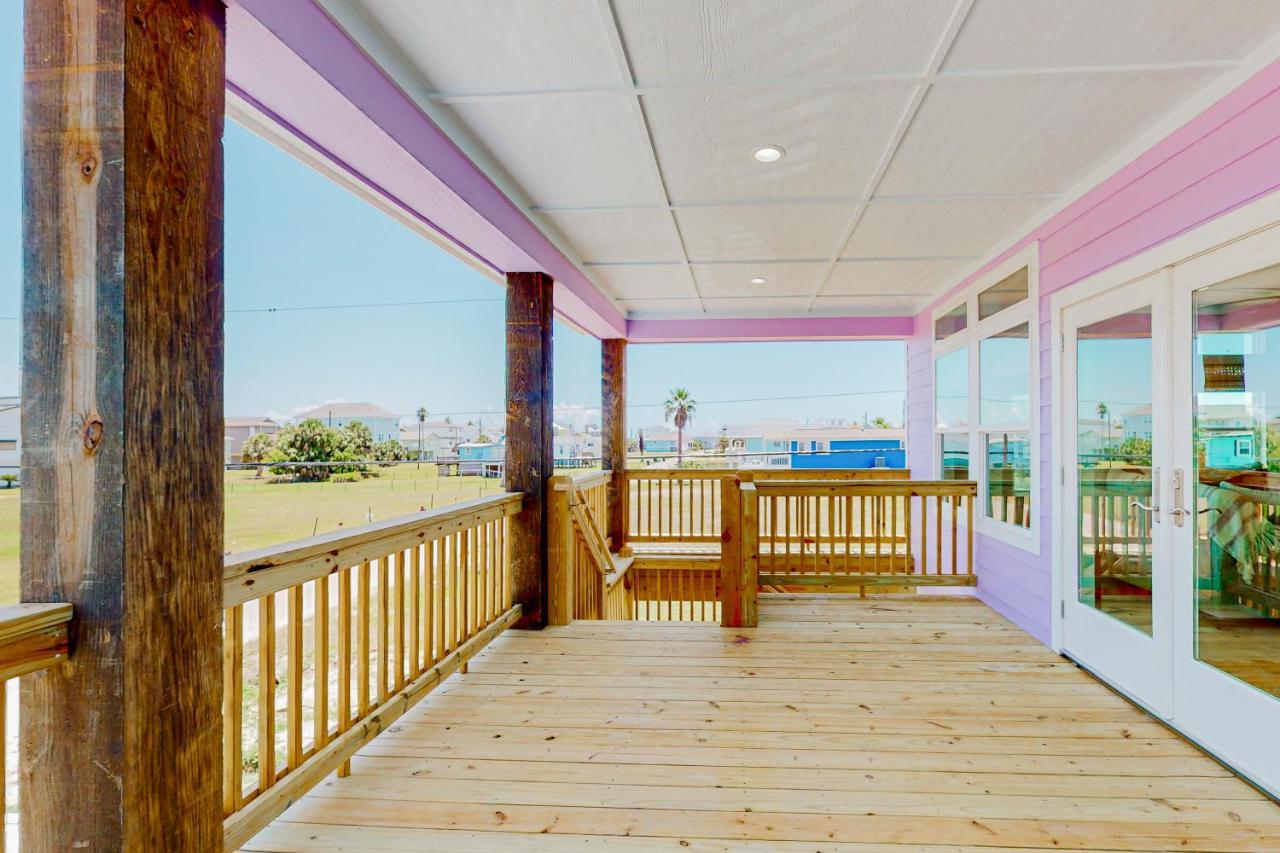 The Purple Pelican Galveston Exterior photo